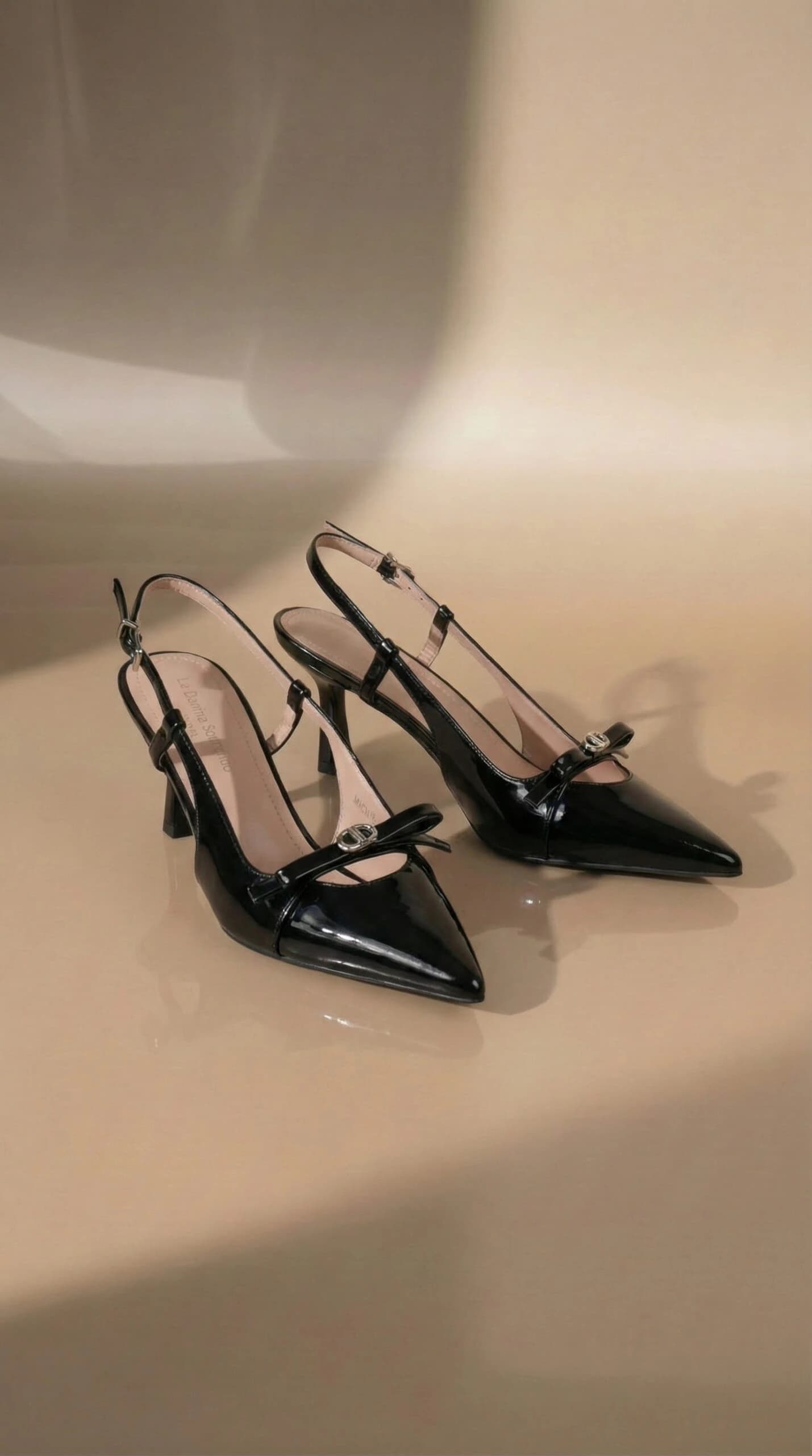 Escarpins femme vernis noirs à talon bas avec nœud élégant – Collection TPGK